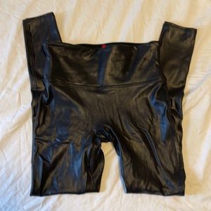 Spanx Laux Leather legging Medium Petite